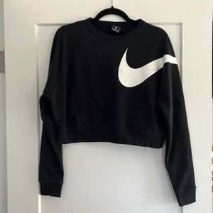Nike Dry Fit Cropped Sweatshirt